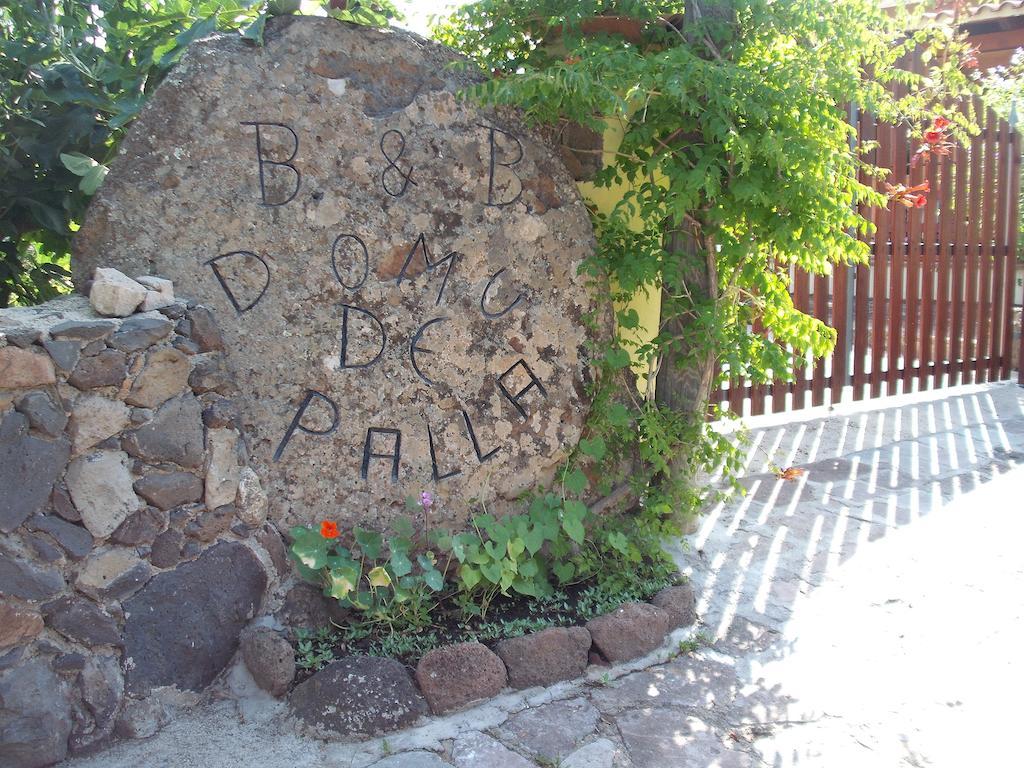 Domu De Palla- Iun-E5167 Bauladu Luaran gambar